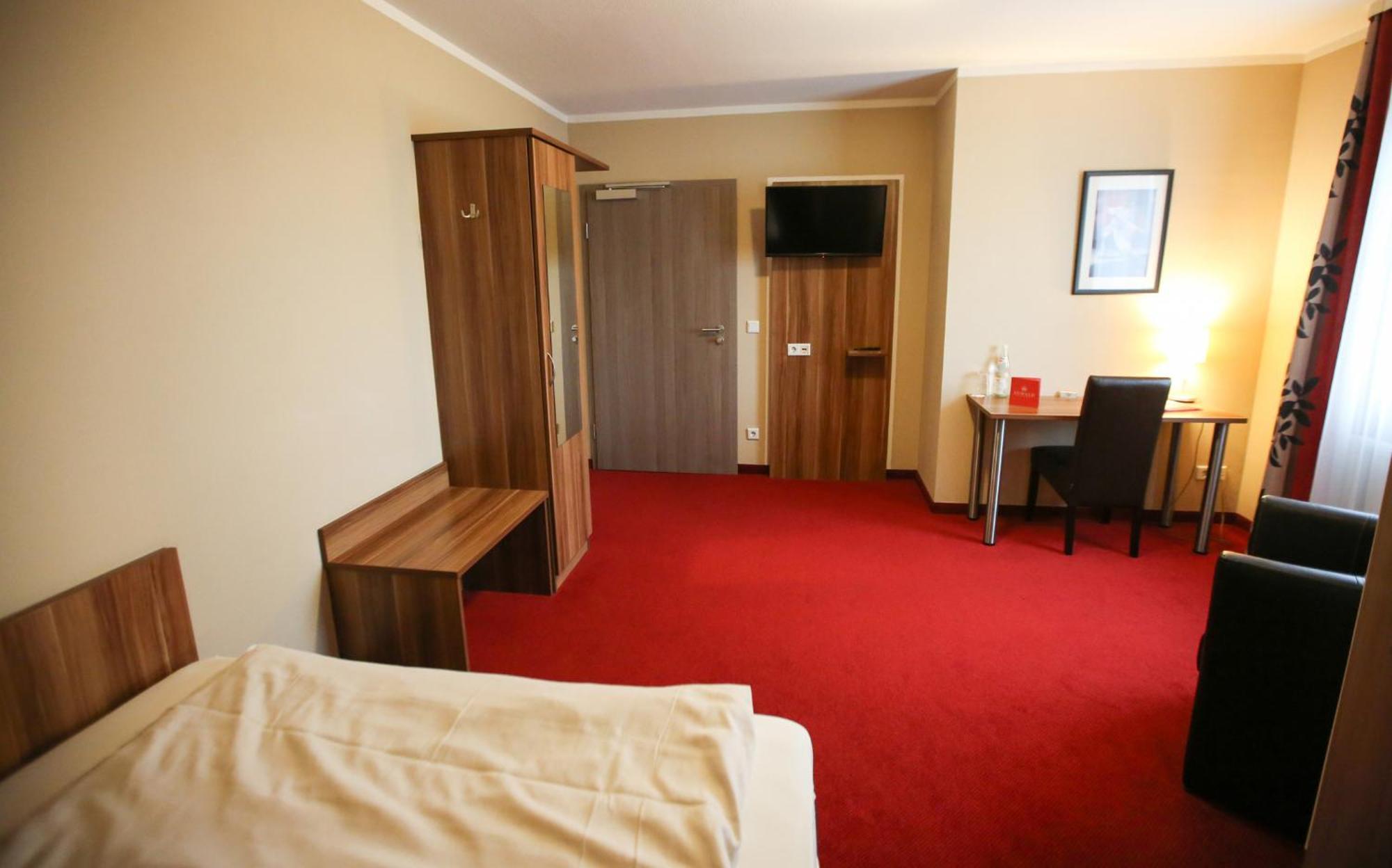Auwald Hotel Ingolstadt Bagian luar foto