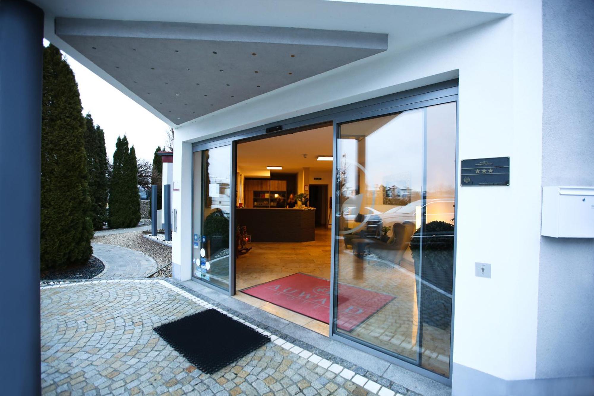 Auwald Hotel Ingolstadt Bagian luar foto